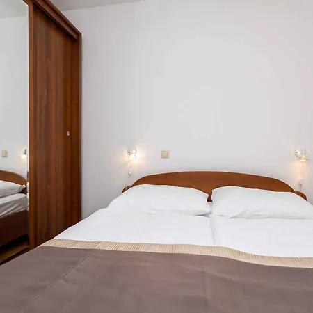 Apartment In 12296 Baska (Krk)