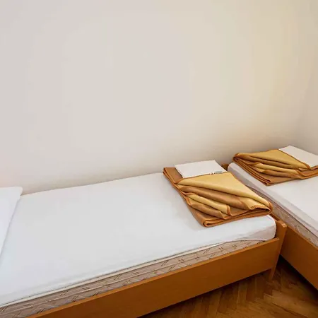 In 12296 Apartment *