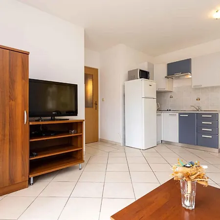 Apartment In 12296 Baska (Krk)