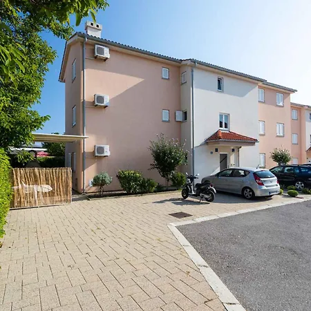 In 12296 Apartment *