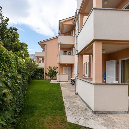 Apartment In 12296 Baska (Krk)